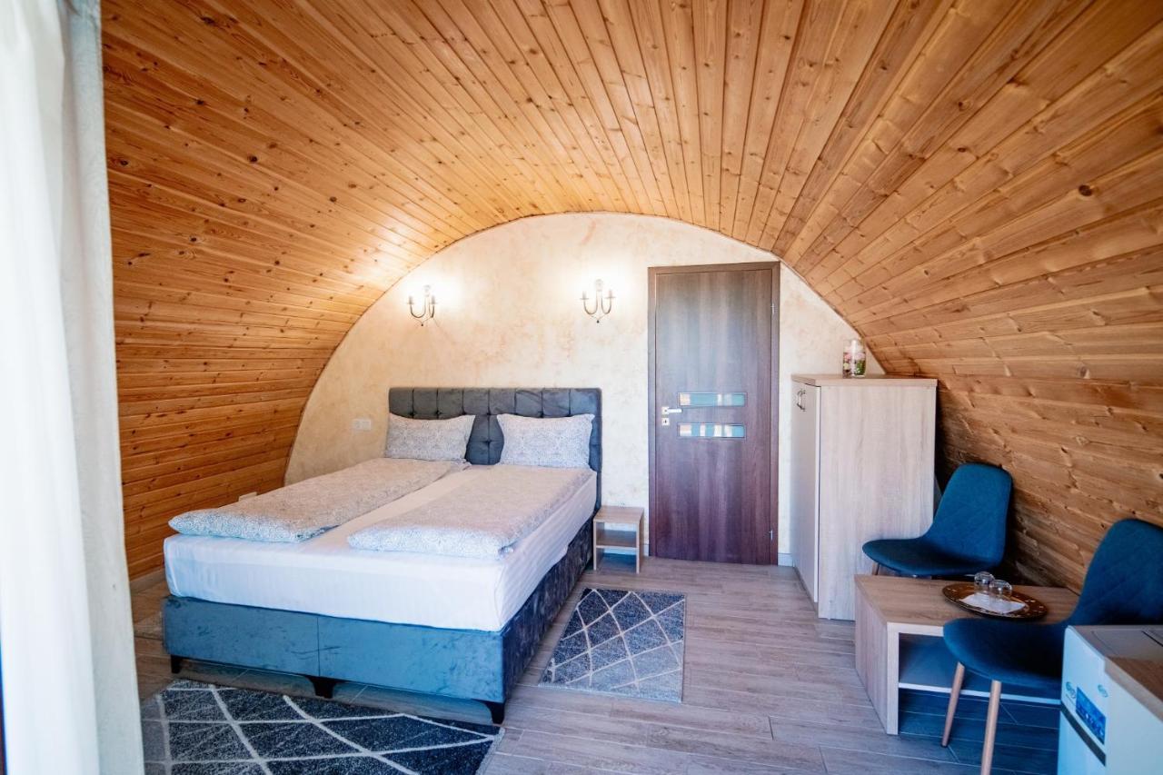 Hotel Montana Garden Răşinari Zewnętrze zdjęcie