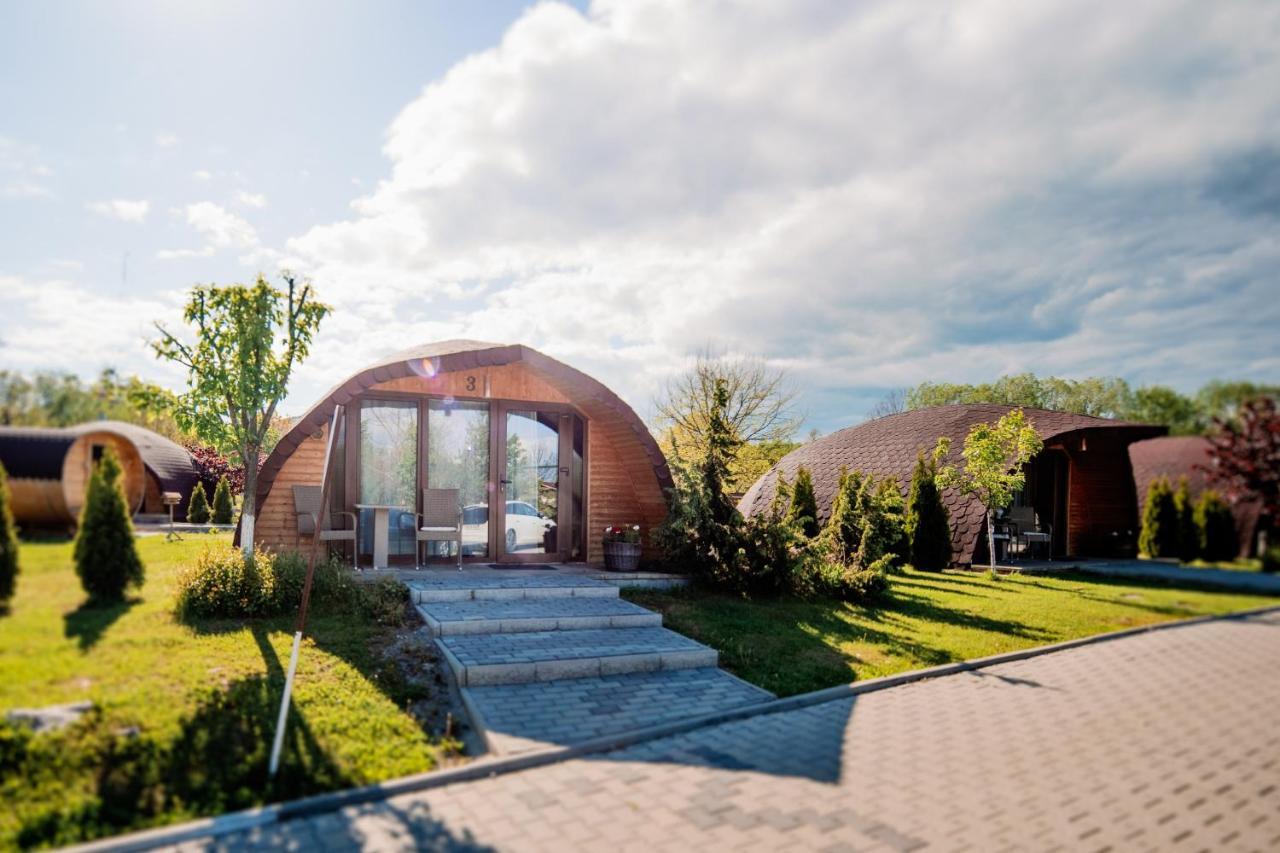 Hotel Montana Garden Răşinari Zewnętrze zdjęcie